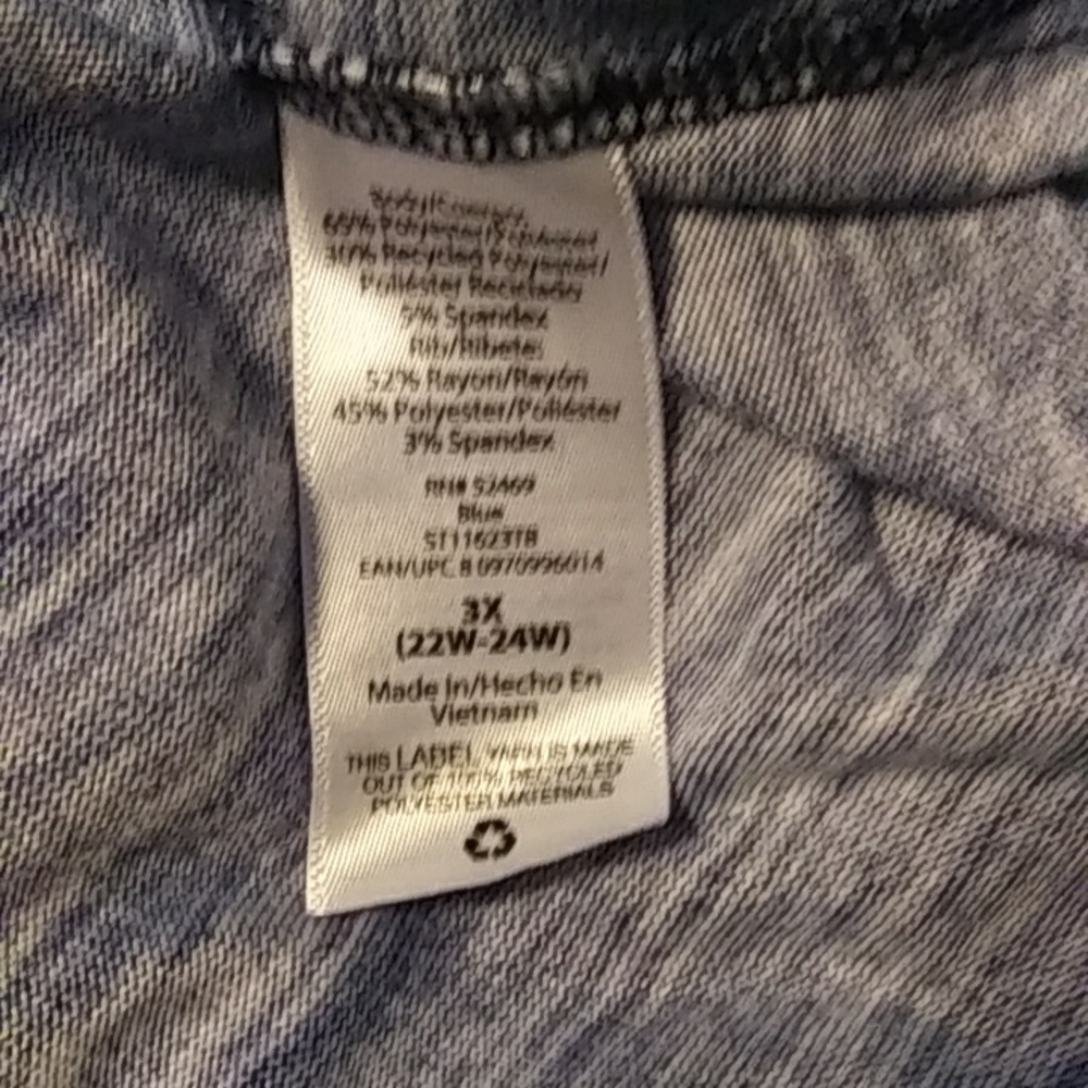 Women's Secret Treasures Pajama Separates - Picture 8 of 9